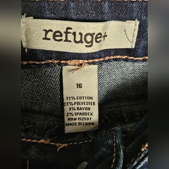 NWOT Refuge+ Womens Dark Wash Triple Button w/Zipper Stretchy Skinny Jeans Sz-16 - Picture 4 of 5